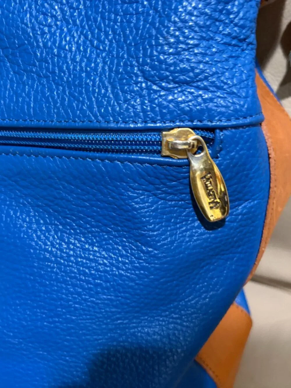 Valentina Italia blue leather bucket bag (Preowned)